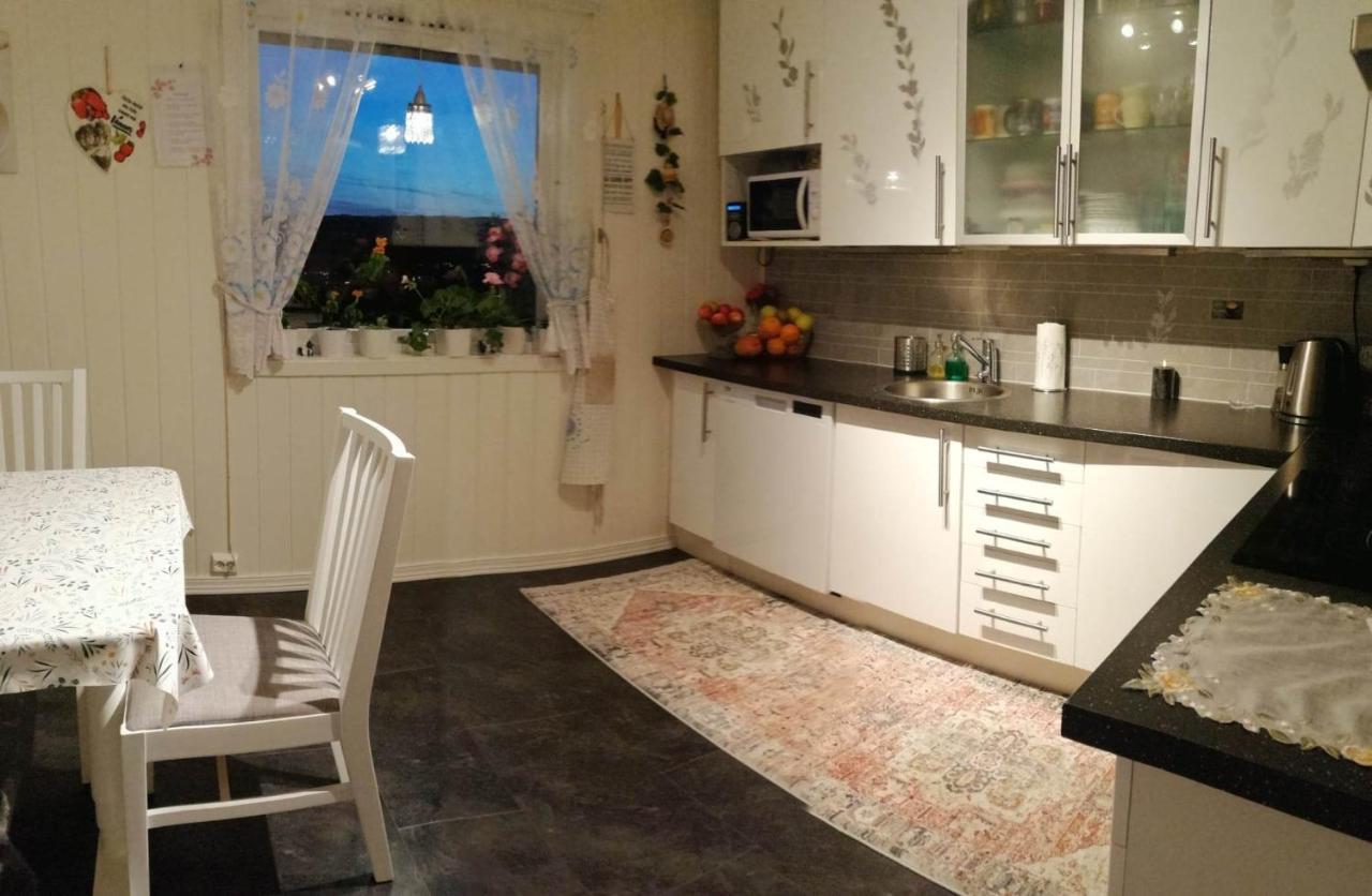 Gjesterom Til Leie I Et Privat Hus Brumunddal Ngoại thất bức ảnh
